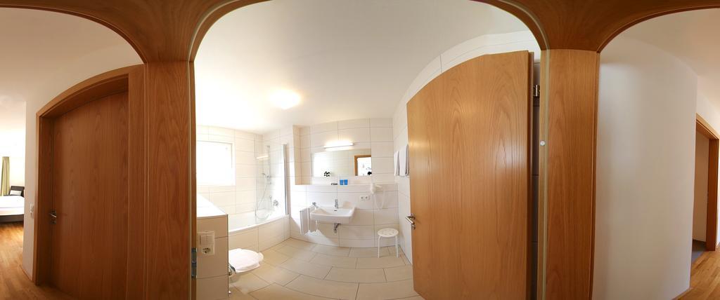 Apart Mountain Lodge Mayrhofen Room photo