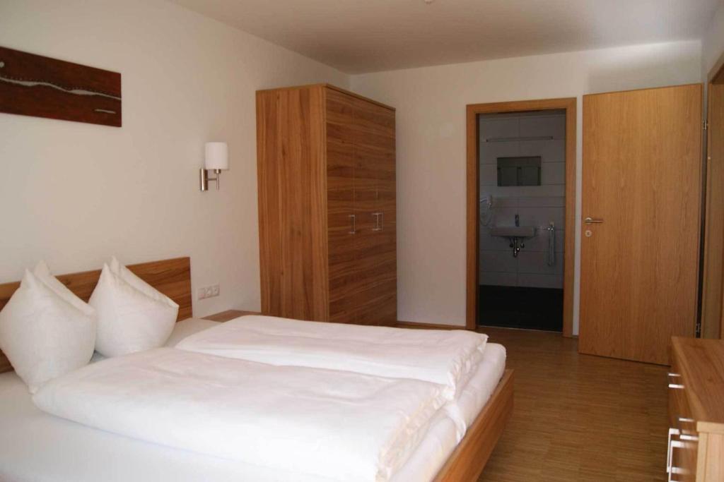 Apart Mountain Lodge Mayrhofen Room photo