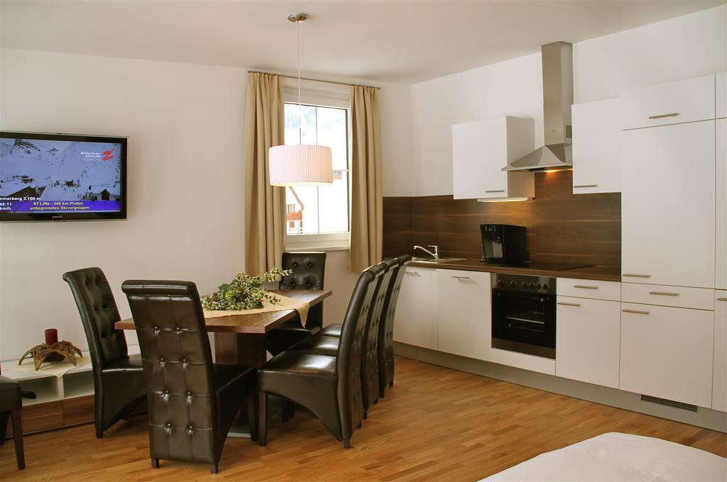 Apart Mountain Lodge Mayrhofen Room photo